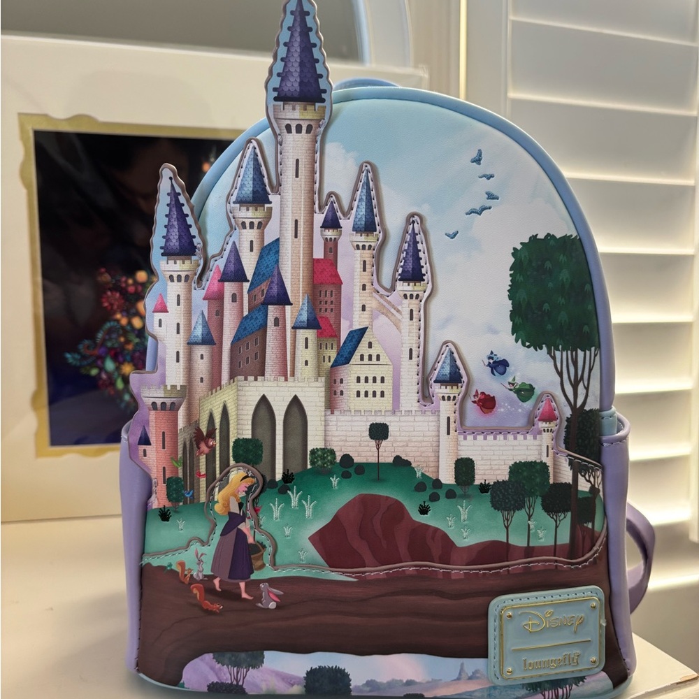 NWT Loungefly Sleeping Beauty Backpackl